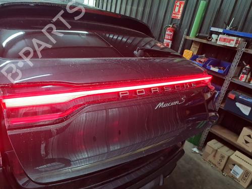 Rear center light PORSCHE MACAN (95B) 2.9 GTS (95BBL1) | BP40080580I39 - Image 2