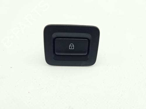 Used Switch Switch MAZDA 3 Hatchback (BP) 2.0 SKYACTIV-G M Hybrid (122 hp) 40254664 40254664