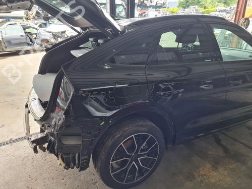Sidevegg høyre AUDI Q5 Sportback (FYT) 45 TFSI Mild Hybrid quattro (249 hp) 26697566