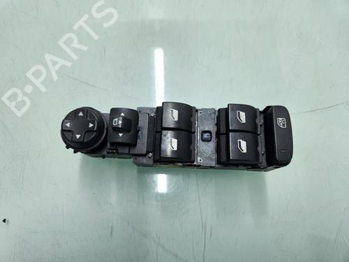 Left front window switch PEUGEOT 3008 II SUV (MC_, MR_, MJ_, M4_) 1.5 BlueHDi 130 | BP25043716I27 