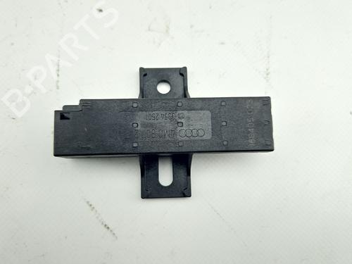 Used Antenna/Base Antenna/Base VW TOUAREG (CR7, RC8) 3.0 TDI 4motion (286 hp) 39944833 39944833