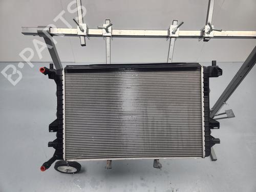 Used Water radiator VW TOURAN (5T1) [2015-2026]  31841027