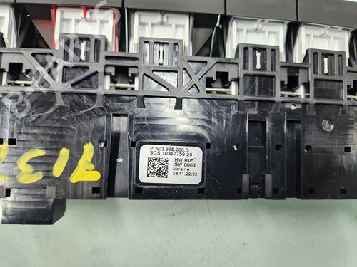 Warning switch SKODA OCTAVIA IV Combi (NX5, PV5) 2.0 TSI RS | BP25302381I22 - Image 2