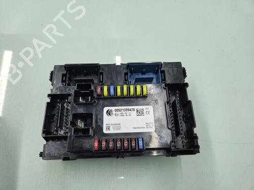 Used Fuse box Fuse box JEEP RENEGADE SUV (BU, B1, BV) 2.0 CRD 4x4 (170 hp) 26959857 26959857