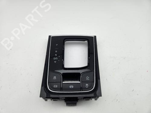 Used Switch Switch SKODA KAROQ (NU7, ND7) [2017-2026] 29821202 29821202