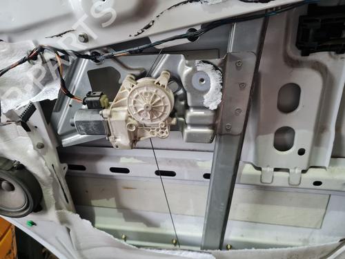 BP29982859C23 main image