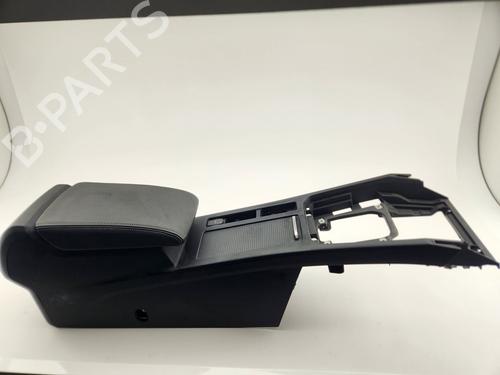 Used Middle console Middle console VW ARTEON (3H7, 3H8) 2.0 TDI 4motion (240 hp) 21644571 21644571
