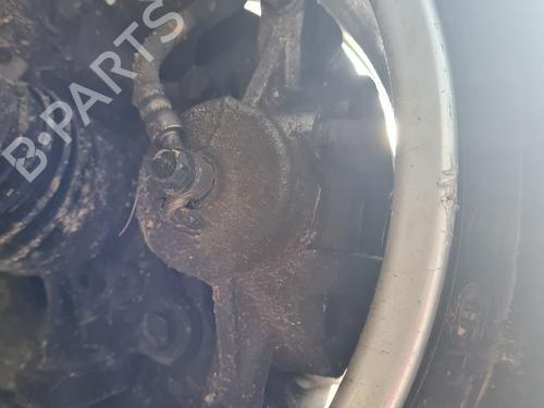 Used Left front brake caliper HYUNDAI i30 (PDE, PD, PDEN) [2016-2025]  30882518
