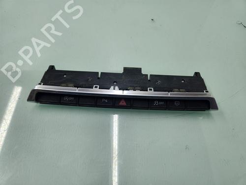 Used Switch AUDI Q2 (GAB, GAG) 30 TDI (115 hp) 26008925