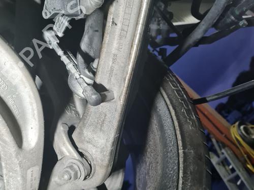 Used Left front suspension arm AUDI A4 B9 Avant (8W5, 8WD) 35 TDI (150 hp) 30754136