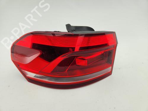 Used Left taillight VW TOURAN (5T1) [2015-2025]  25849314