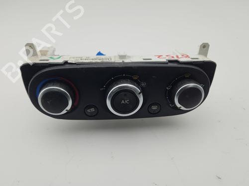 climate-control-renault-clio-iv-bh_-2012-2013-2014-2015-2016-2017-2018-2019-2020-2021-32219818 main image
