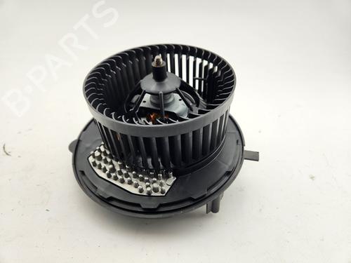 Used Heater blower motor VW MULTIVAN T7 (STM, STN) 1.4 eHybrid (218 hp) 32368708