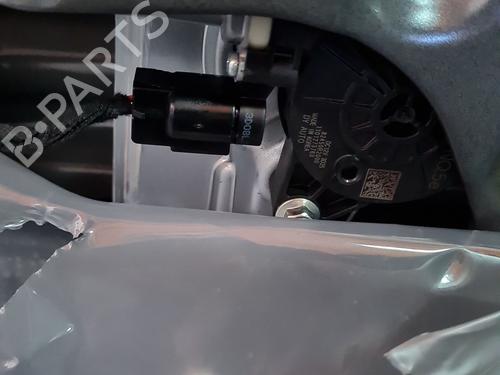 Rudehejsemekanisme venstre bagtil Rudehejsemekanisme venstre bagtil KIA SPORTAGE V (NQ5) 1.6 T-GDI MHEV (160 hp) 37607454 37607454