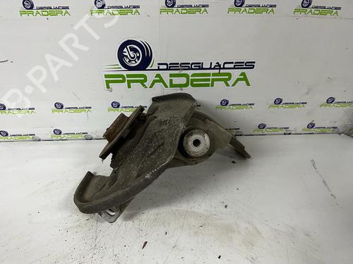 Used Right rear steering knuckle AUDI A4 B8 Avant (8K5) [2007-2017]  21660810