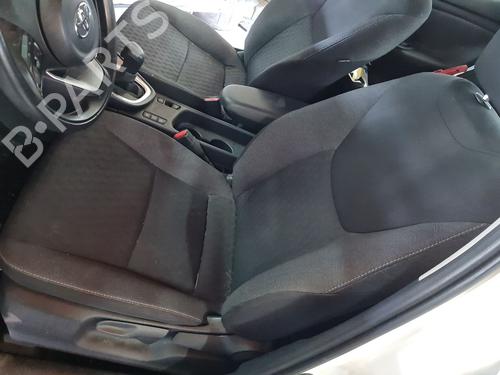 Sæde venstre fortil Sæde venstre fortil TOYOTA YARIS (_P21_, _PA1_, _PH1_) 1.5 (MXPA11) (125 hp) 36992143 36992143