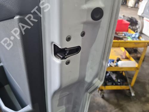 Used Front right lock MERCEDES-BENZ SPRINTER 3-t Van (B906) [2006-2018]  24528174