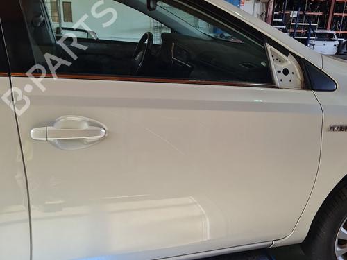 Used Right front door Right front door TOYOTA AURIS (_E18_) 1.8 Hybrid (ZWE186_, ZWE186R) (136 hp) 40087678 40087678