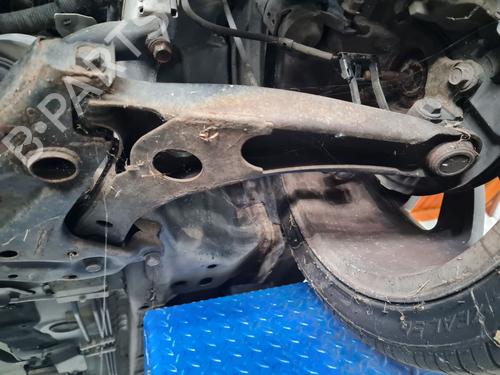 Used Left front suspension arm Left front suspension arm MITSUBISHI LANCER VIII Sportback (CX_A) 2.0 DI-D (CX8A) (140 hp) 33885859 33885859