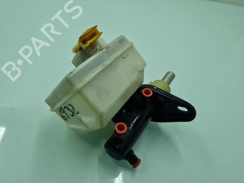 Used Brake master cylinder LAND ROVER DEFENDER Station Wagon (L316) 2.5 Td5 4x4 (L316) (122 hp) 21657314