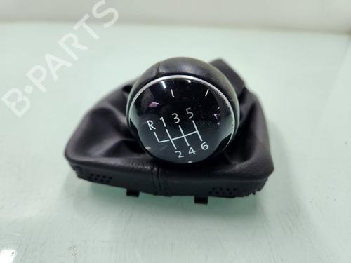 Used Shift knob Shift knob VW GOLF VII (5G1, BQ1, BE1, BE2) 1.5 TSI (130 hp) 24304377 24304377