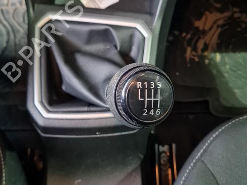 Used Shift knob Shift knob DACIA SANDERO III 1.0 TCe 90 (91 hp) 33818134 33818134