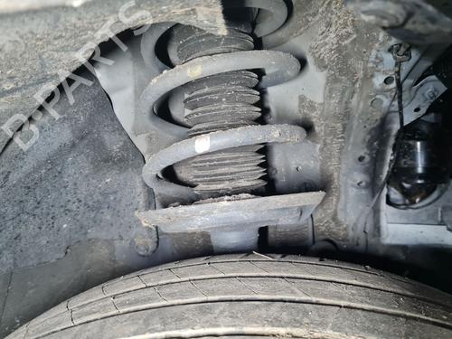 Used Right front shock absorber Right front shock absorber TOYOTA RAV 4 V (_A5_, _H5_) 2.5 Hybrid AWD (AXAP54, AXAP54L) (306 hp) 32765171 32765171