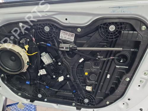 Front right window mechanism HYUNDAI i30 (PDE, PD, PDEN) 2.0 N | BP37693246C23 - Image 2