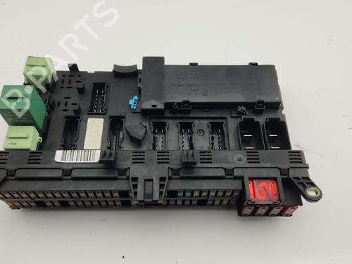 Used Fuse box Fuse box 36779184 36779184