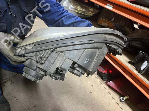 Right headlight KIA SORENTO I (JC)  | BP21660703C29 