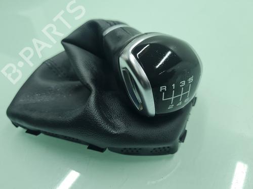 Used Shift knob Shift knob AUDI A1 (8X1, 8XK) 1.6 TDI (115 hp) 21764485 21764485