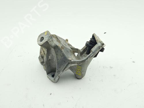 Used Engine mount Engine mount VW TOUAREG (CR7, RC8) 3.0 TDI 4motion (286 hp) 39880769 39880769