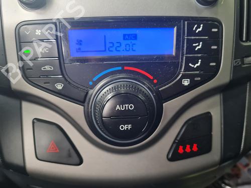 Used Climate control HYUNDAI i30 Estate (FD) 2.0 CRDi (140 hp) 25257464