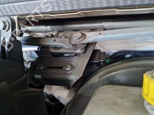 Motor limpa vidros frontal Motor limpa vidros frontal 39448292 39448292