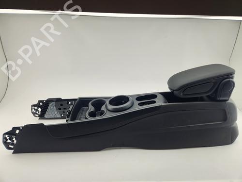 Used Armrest / Center console MINI MINI COUNTRYMAN (F60) Cooper S (192 hp) 27982168