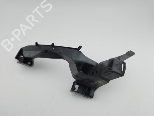 Used Right headlight support Right headlight support 37518753 37518753