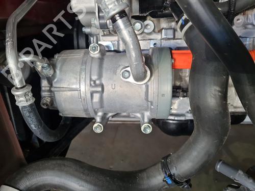 Used AC compressor AC compressor TOYOTA C-HR (_X1_) 2.0 Hybrid (MAXH10) (112 hp) 40020793 40020793