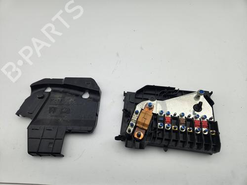 Used Fuse box Fuse box FORD FOCUS III [2010-2020] 33427120 33427120