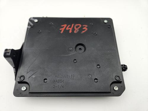 Boîte à Fusibles RENAULT MEGANE III Coupe (DZ0/1_) 1.5 dCi (DZ0B) (106 hp) 29300579
