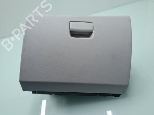 Used Glove box Glove box MERCEDES-BENZ GLA-CLASS (X156) GLA 200 CDI / d (156.908) (136 hp) 21637588 21637588