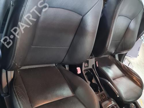 Sæde højre fortil Sæde højre fortil MITSUBISHI LANCER VIII Sportback (CX_A) 2.0 DI-D (CX8A) (140 hp) 33885845 33885845