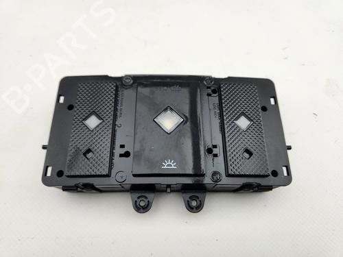 BP29436018I8 main image