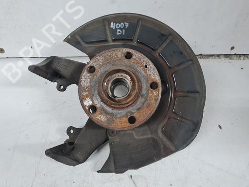 Used Left front steering knuckle Left front steering knuckle VW GOLF V (1K1) 1.9 TDI (105 hp) 21636574 21636574