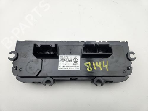 Instrument cluster VW TOURAN (5T1)  | BP31830944C47 
