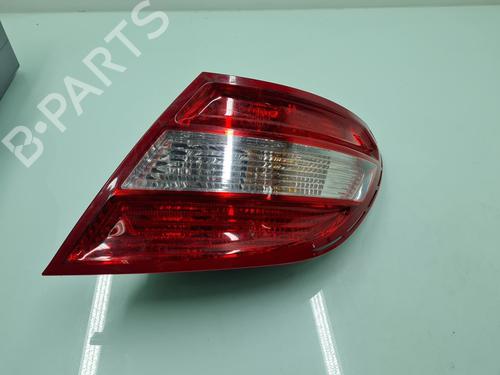 right-taillight-mercedes-benz-c-class-w204-2007-2008-2009-2010-2011-2012-2013-2014-2015-22905972 main image