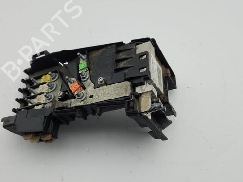 Used Fuse box Fuse box PEUGEOT 3008 I MPV (0U_) 1.6 HDi (112 hp) 36221464 36221464