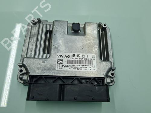 Used Engine control unit (ECU) Engine control unit (ECU) VW GOLF VII (5G1, BQ1, BE1, BE2) 1.5 TSI (130 hp) 21764663 21764663