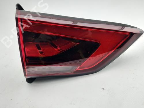 left-tailgate-light-mg-mg-zs-suv-azs1-2017-38061430 main image