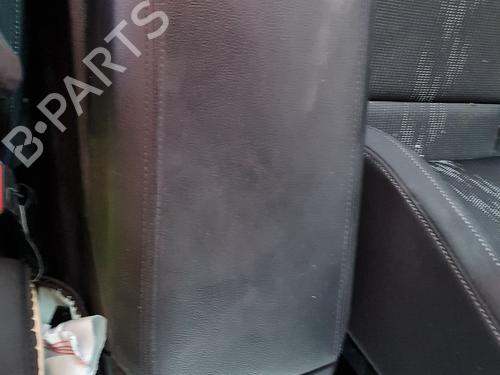armrest-center-console-kia-sportage-v-nq5-2021-37607441 main image
