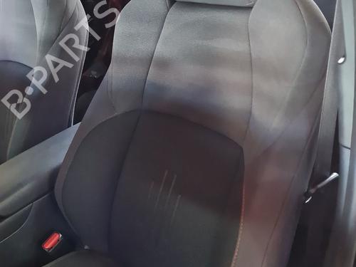 Used Left front seat Left front seat TOYOTA C-HR (_X1_) 2.0 Hybrid (MAXH10) (112 hp) 40013774 40013774